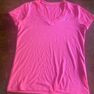 UA V neck Tee